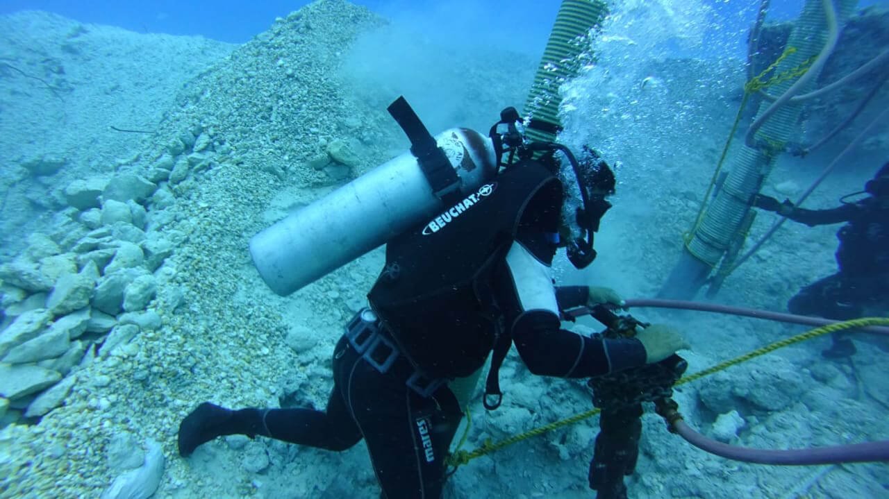 obras marinas en la Rivera Maya