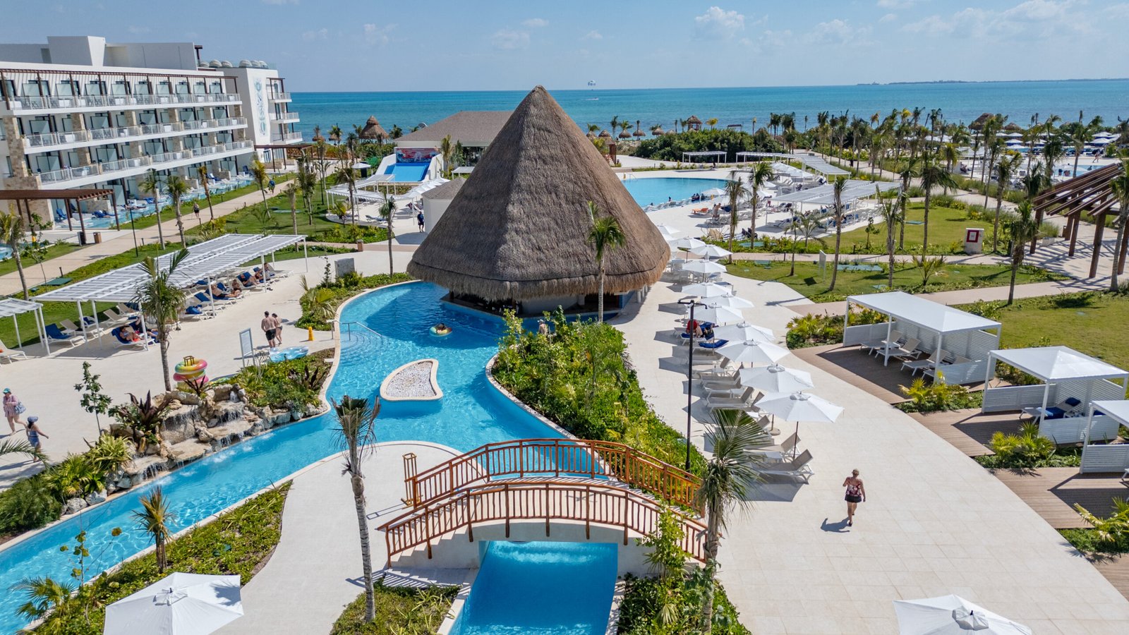 construcción de palapas para hoteles